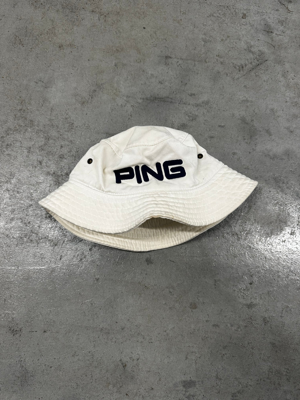 Vintage Ping Bucket Hat (L)